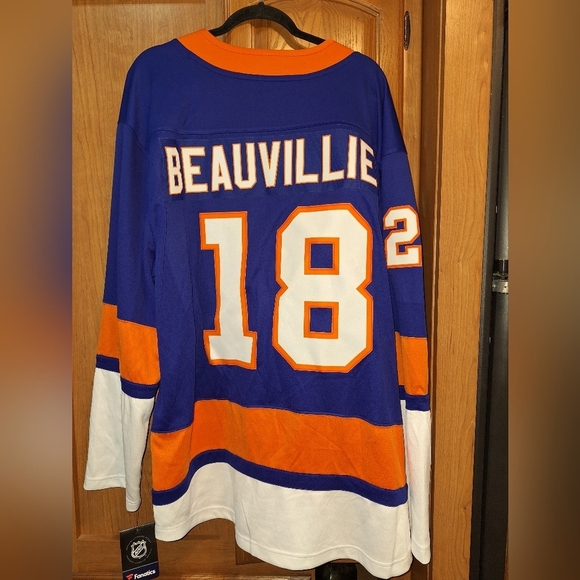 A Fanatics official NHL New York Islanders #18 Beauviller jersey in a 2XL NWOT. - Picture 7 of 7